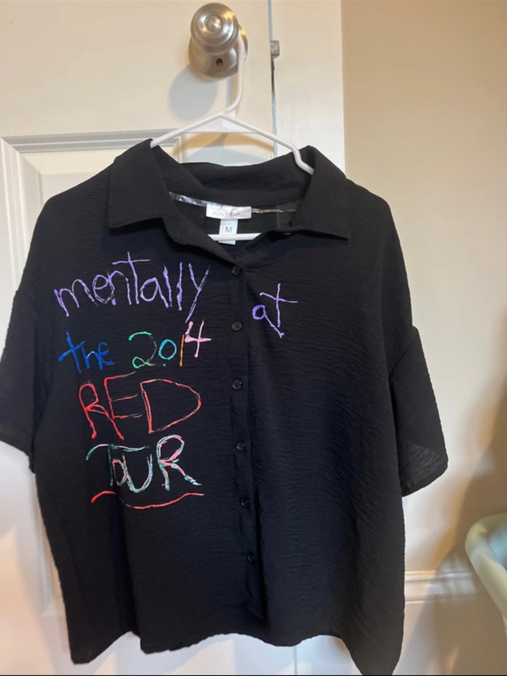 mentally at the 2014 red tour Taylor swift blouse